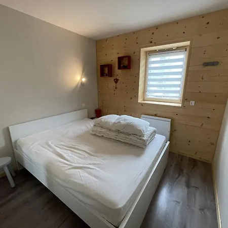 **appartement T3 Avec Terrasse, Parking Et Proche Pistes** - Fr-1-787-48